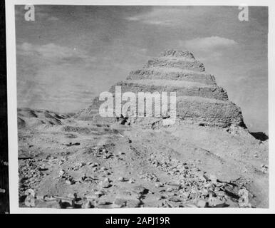 Middle East 1950-1955: Egypt Description: The Trappyramid Saqqara at Cairo Date: 1950 Location: Egypt, Saqqara Keywords: pyramids Stock Photo