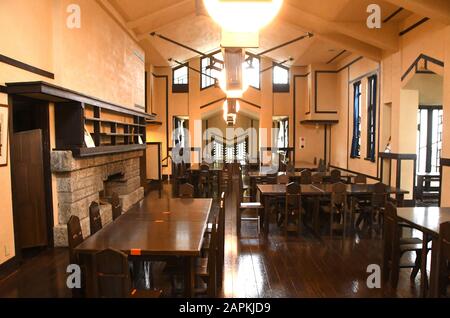 Tokyo, Japan. 13th Nov, 2018. The dining room at Frank Lloyd Wright's Jiyu  Gakuen Girls' School Myonichikan (''The School of the Free Spirit''),  Tokyo, Japan, Tuesday November 13, 2018, is one of