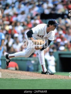 William Timothy Tim Lollar played for New York Yankees(1980), San Diego  Padres, Chicago White Sox, Boston Red Sox, primarily as a starting pitcher  Stock Photo - Alamy