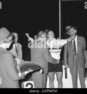 World Cycling World Championships in Amsterdam. Friedborg with rainbow jersey to Date: 23 August 1967 Location: Amsterdam, Noord-Holland Keywords: CYCLING, sweaters Stock Photo