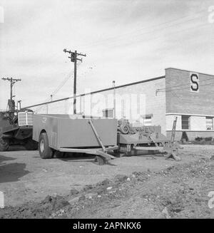 agricultural machinery and tools, work, seaman grader Date: undated Keywords: agricultural machinery and tools, work Personal name: seaman grader Stock Photo