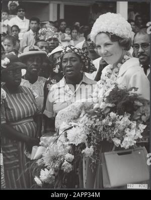 Princess Beatrix in Suriname. In Nickerie, Princess Beatrix is brought a zanghulde Date: 9 March 1965 Location: Nickerie, Suriname Keywords: visits, territories, royal house, princesses, choirs Personal name: Beatrix (princess Netherlands) Stock Photo