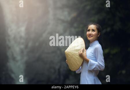 Portrait of Vietnam girls with Ao Dai, Vietnam traditional dress