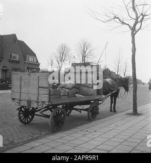 Dutch street attachments Date: 4 March 1946 Stock Photo