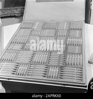 50th anniversary cigar factory Karel I Eindhoven  Box with Karel I-cigars Date: 1 January 1950 Location: Eindhoven Keywords: emballage, factories, cigars, tobacco industry Stock Photo