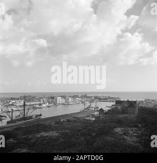 Journey to Suriname and the Netherlands Antilles  View of Willemstad on Curaçao Date: 1947 Location: Curaçao, Willemstad Keywords: panoramas Stock Photo