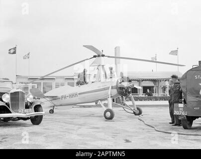 National Aviation School Holland  The refueling of the Cierva autogiro PH-HHH (Donna Dulcinea) of the Dutch Aviation School in Rotterdam Waalhaven. Annotation: The Dutch Aviation School was based in Rotterdam Waalhaven and Amsterdam Schiphol Date: 1935 Location: Rotterdam, Waalhaven Keywords: special aircraft, mechanics, pilots, flight training Personnel: Cierva, Juan de Stock Photo