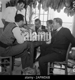 Middle East 1950-1955: Lebanon  Lunch with the dish Qidreh Date: 1950 Location: Lebanon Keywords: meals Stock Photo