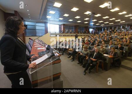 Athens, Greece. 24th Jan, 2020. Niki Kerameus (L), Greek Minister of Education and Religious Affairs, speaks during an event titled 'Building International Bridges: Opening Greek Universities to the World' in Athens, Greece, on Jan. 24, 2020. On the occasion of the International Day of Education marked on Friday, the Greek government presented state universities' programs addressed to foreign nationals, inviting more students from all over the world to study in Greece. Credit: Marios Lolos/Xinhua/Alamy Live News Stock Photo