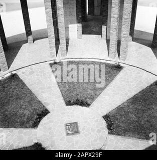 Mémorial du Mardasson, the USA War memorial in Bastogne, Belgium  Plaquette in the centre of the monument of the architect Georges Dedoyard Date: 1956 Location: Bastogne, Belgium Keywords: monuments Stock Photo