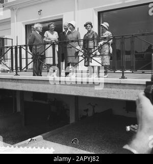 Queen Juliana receives David Ben Goerion, Prime Minister of Israel Date: June 22, 1960 Keywords: queens, Prime Minister Personality: Ben Gurion, David, Juliana (Queen Netherlands) Stock Photo
