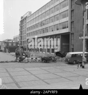 Nieuwe Corsotheater in Rotterdam approaching completion exterior of the Kruiskade and at the town hall square Date: February 8, 1961 Location: Rotterdam, Zuid-Holland Keywords: theaters Person name: CORSOTHEAT Stock Photo