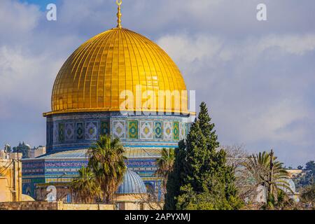 Dome of the Rock on the Temple Mount in the Old City of Jerusalem, Israel Stock Photo