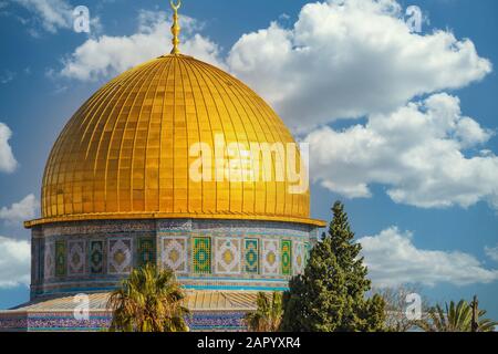 Dome of the Rock on the Temple Mount in the Old City of Jerusalem, Israel Stock Photo