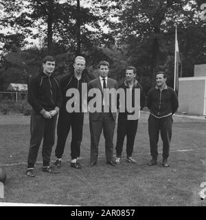 Training Dutch team at Zeist Date: October 24, 1962 Location: Utrecht, Zeist Keywords: elftallen Stock Photo