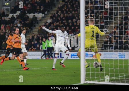 25th January 2020, KC Stadium, Kingston upon Hull, England; Emirates FA Cup, Hull City v Chelsea : Fikayo Tomori (29) of Chelsea scores to make it 2 - 0 Stock Photo