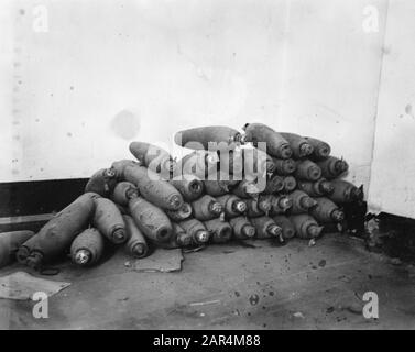 Shipping of the U-Brigade from Batavia to Padang (3rd series)  A stack of grenades Date: November 1946 Location: Indonesia, Dutch East Indies, Padang, Sumatra Stock Photo