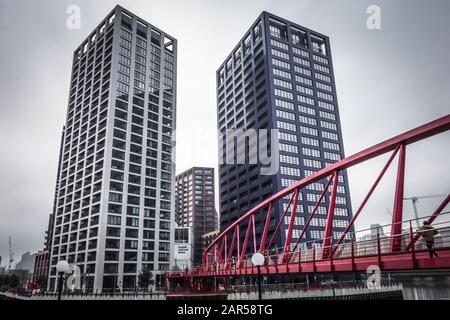 London City Island by EcoWorld Ballymore, Leamouth Peninsula, Poplar, East London, UK Stock Photo