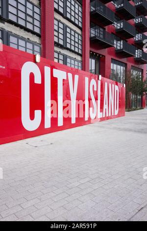 London City Island by EcoWorld Ballymore, Leamouth Peninsula, Poplar, East London, UK Stock Photo