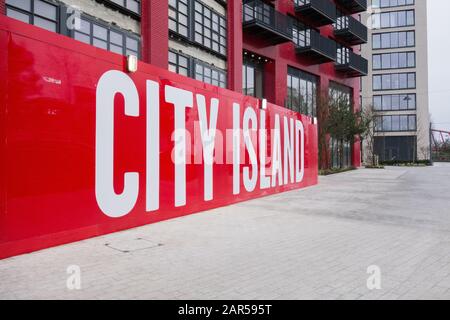 London City Island by EcoWorld Ballymore, Leamouth Peninsula, Poplar, East London, UK Stock Photo