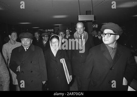 North Korean government delegation arrives at Schiphol Kim don Kyondel (leader), mw Ri Souks, Haks (CPN) and interpreter Date: 30 November 1971 Location: Noord-Holland, Schiphol Keywords: arrivals , delegations, leaders, interpreters Institutional name: CPN Stock Photo