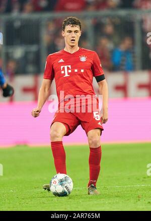 Munich, Germany. 25th Jan, 2020. Football Munich-Schalke, Munich, Jan 25, 2020. Benjamin PAVARD, FCB 5 FC BAYERN MUNICH - FC SCHALKE 04 5-0 - DFL REGULATIONS PROHIBIT ANY USE OF PHOTOGRAPHS as IMAGE SEQUENCES and/or QUASI-VIDEO - 1.German Soccer League, Munich, January 25, 2020. Season 2019/2020, matchday 19, Credit: Peter Schatz/Alamy Live News Stock Photo