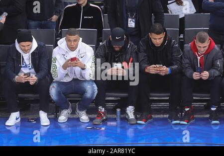 Kylian M'Bappé , Neymar jr ,Thiago Silva and Marco Verrattiduring the NBA Paris Game 2020 basketball match between Milwaukee Bucks and Charlotte Hornets on January 24, 2020 at AccorHotels Arena in Paris, France - Photo Laurent Lairys / DPPI Stock Photo