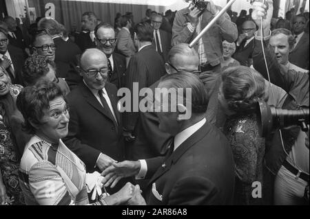 Reception director C. Verolme in connection with 25 years Verolme machinefabriek IJsselmonde, Rotterdam Date: September 7, 1971 Location: Rotterdam, Zuid-Holland Keywords: directors, factors, anniversaries, receptions Personal name: VEROLME C. Stock Photo