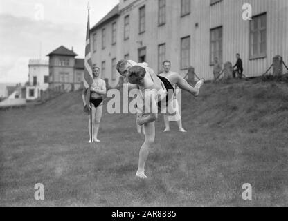 Iceland  Reykjavik. Icelandic wrestling (Glima). Two members of the glimateam of the Menntaskolinn in action Date: 1934 Location: Iceland, Reykjavik Keywords: sports clubs, martial and defensive sports, wrestling Stock Photo