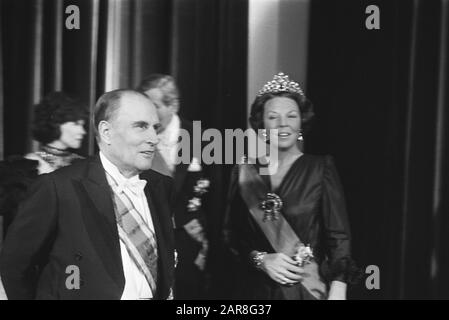 State visit President Mitterand of France Date: February 6, 1984 Keywords: Presidents, State visits Personal name: Beatrix, princess, Mitterrand, François Stock Photo