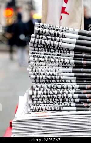 Stack of Evening Standard newspapers with Prince Charles headline 'Next Ten Years Key to Save Our Planet' in London, UK Stock Photo