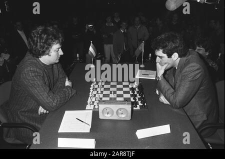 KRO Chesstwekamp Timman - Kasparov 1985 Timman (left) and Kasparov