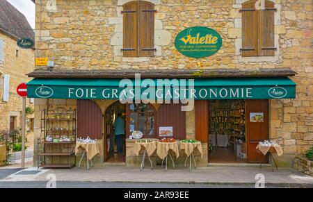 France, Dordogne, Domme, shops selling foie gras and other food products of the Perigord Stock Photo