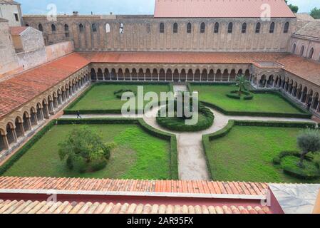 Cloister, Cathedral of Monreale, Monreale, Palermo, Sicily, Italy, Europe Stock Photo