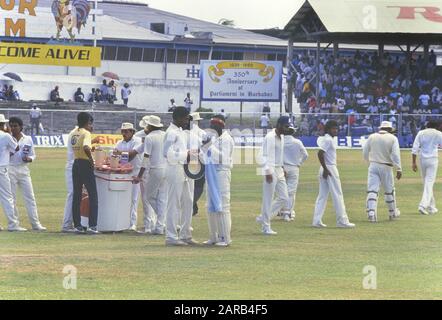 Drinks break,.1st ODI. West Indies V India at the old Kensington Oval, Bridgetown, Barbados. 7th March 1989 Stock Photo