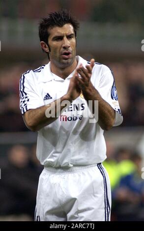 Milan Italy  26 November 2002, 'G.MEAZZA SAN SIRO ' Stadium,  UEFA Champions League 2002/2003, AC Milan - CF Real Madrid:   Luis Figo during the match the match Stock Photo