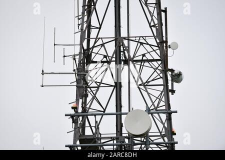A telecom mast near Dundry, Somerset. Britain's sovereignty is at risk if the country allows Chinese tech giant Huawei to help build its 5G infrastructure, the US Secretary of State has warned. PA Photo. Picture date: Monday January 27, 2020. Mike Pompeo described the decision facing the National Security Council as 'momentous' in a last-ditch plea to ministers who are expected to make the call on Tuesday. See PA story POLITICS Huawei. Photo credit should read: Ben Birchall/PA Wire Stock Photo