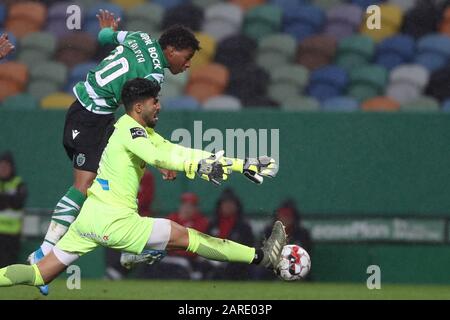 CS Maritimo Goalkeeper Amir Abedzadeh in action during the Liga Nos match  between CD Nacional and CS Maritimo at Estádio da Madeira on March 12, 2021  in Funchal, Madeira, Portugal. (Photo by