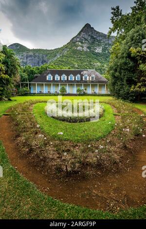 Ornamental gardens of Eureka La Maison Creole colonial house, Montagne Ory, Moka, Mauritius, Indian Ocean, Africa