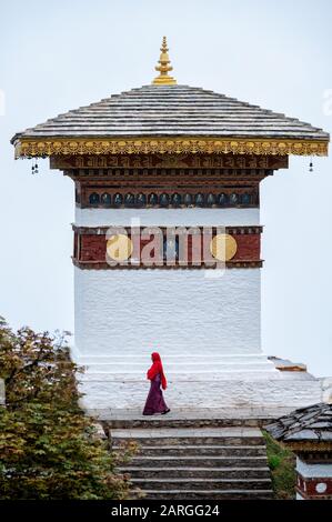 Portrait of Bai Woman in costume at Dali Old Town, Yunnan, China, Asia Stock Photo