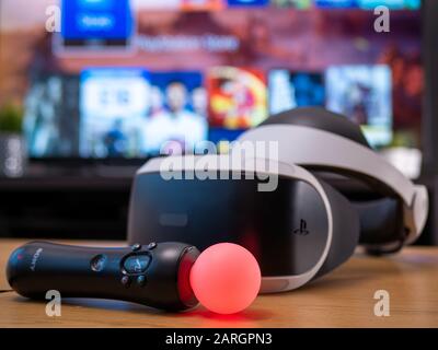 UK, Jan 2020: Sony Playstation VR virtual reality headset and move wireless controller for gaming