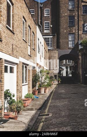 London/UK - 22/07/19: Gloucester Mews West, Bayswater. Bayswater is an affluent area within the City of Westminster. It is also one of London's most c Stock Photo