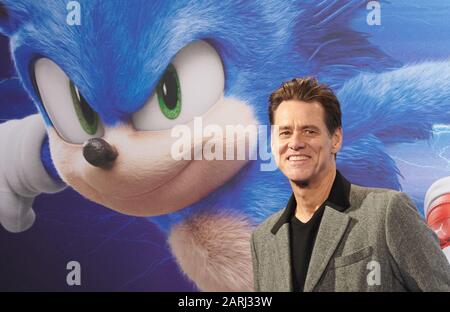 Berlin, Germany. 28th Jan, 2020. Jim Carrey, Canadian-US-American comedian and actor, comes to the 'Fan & Family Event' of his film 'Sonic The Hedgehog' at the Zoo Palast. The film opens in cinemas on 13 February. Credit: Annette Riedl/dpa/Alamy Live News Stock Photo