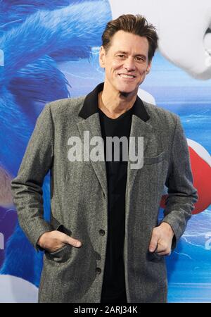 Berlin, Germany. 28th Jan, 2020. Jim Carrey, Canadian-US-American comedian and actor, comes to the 'Fan & Family Event' of his film 'Sonic The Hedgehog' at the Zoo Palast. The film opens in cinemas on 13 February. Credit: Annette Riedl/dpa/Alamy Live News Stock Photo