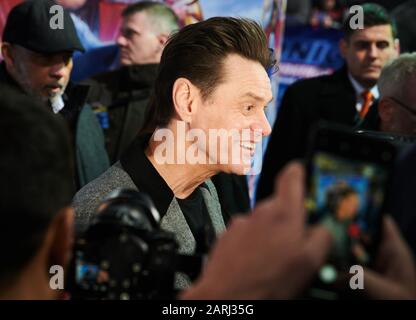 Berlin, Germany. 28th Jan, 2020. Jim Carrey, Canadian-US-American comedian and actor, comes to the 'Fan & Family Event' of his film 'Sonic The Hedgehog' at the Zoo Palast. The film opens in cinemas on 13 February. Credit: Annette Riedl/dpa/Alamy Live News Stock Photo