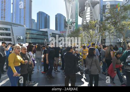 Las Vegas, NV, USA. 28th Jan, 2020. Atmosphere Los Angeles Laker fans gather to mourn Kobe at Staples Center in Los Angeles, CA on January 28, 2020. Credit: Damairs Carter/Media Punch/Alamy Live News Stock Photo