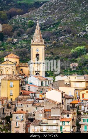 Italy, Sicily, Messina Province, Francavilla di Sicilia. Overview of town. Stock Photo