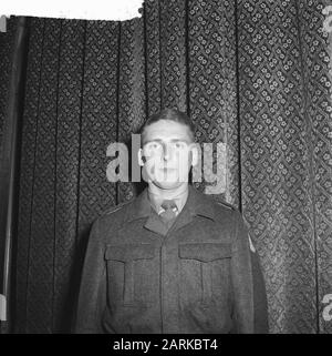 Award medals for the best baseball players, Herman Beidschat Date: 19 January 1961 Keywords: baseball, medals, portraits, sports Personal name: Beidschat Herman Stock Photo