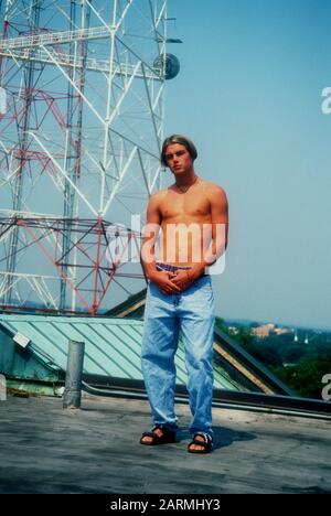 Atlanta, Georgia, USA 16th June 1995 (Exclusive) Actor/model Graham Seagraves poses at a photo shoot on June 16, 1995 in Atlanta, Georgia, USA. Photo by Barry King/Alamy Stock Photo Stock Photo