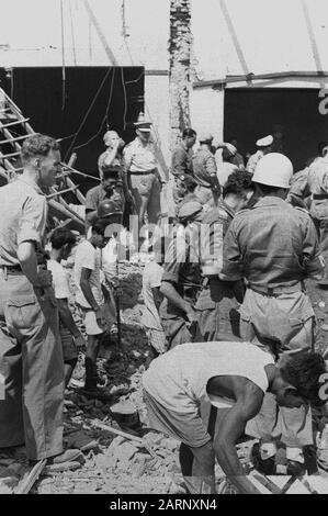 Building collapsed (Stone & Roof Factory (v/h.. Pere?) Date: December 1948 Location: Indonesia, Dutch East Indies Stock Photo